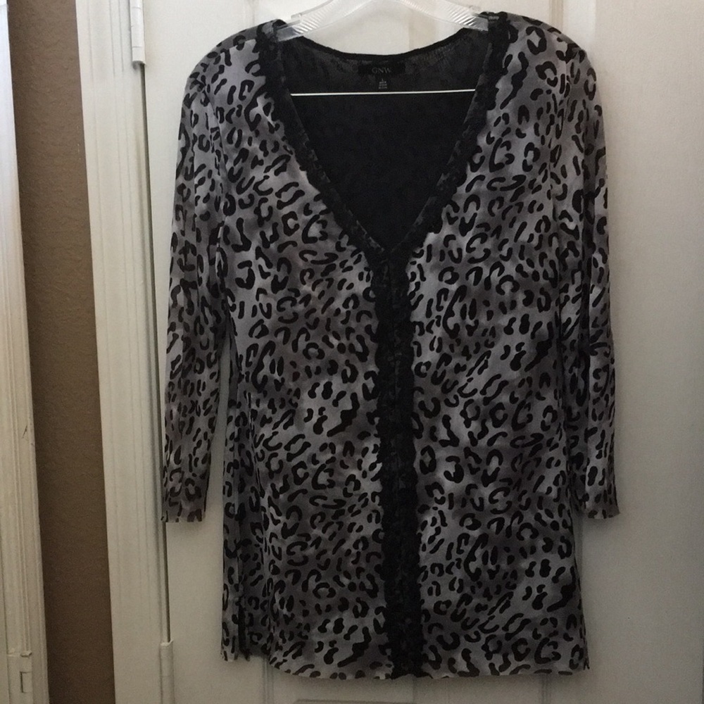 FINAL MARKDOWN Ladies’ GNW Semi-sheer Lined Top w/Lace-trimmed Neckline (L)